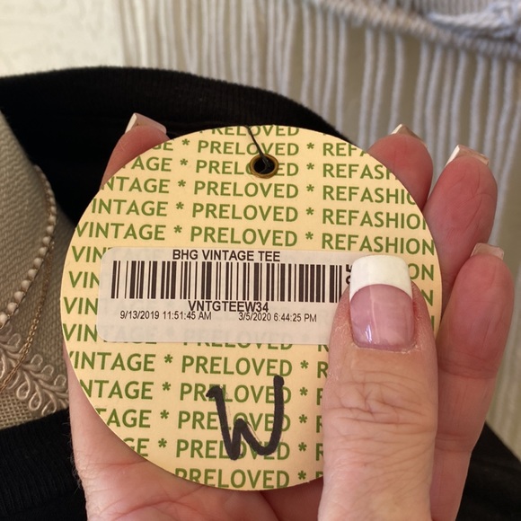 🎉 NEW🎉 VINTAGE REFASHION JOURNEY DON’T STOP BELIEVING GRAPHIC TEE‼️ - Picture 11 of 12